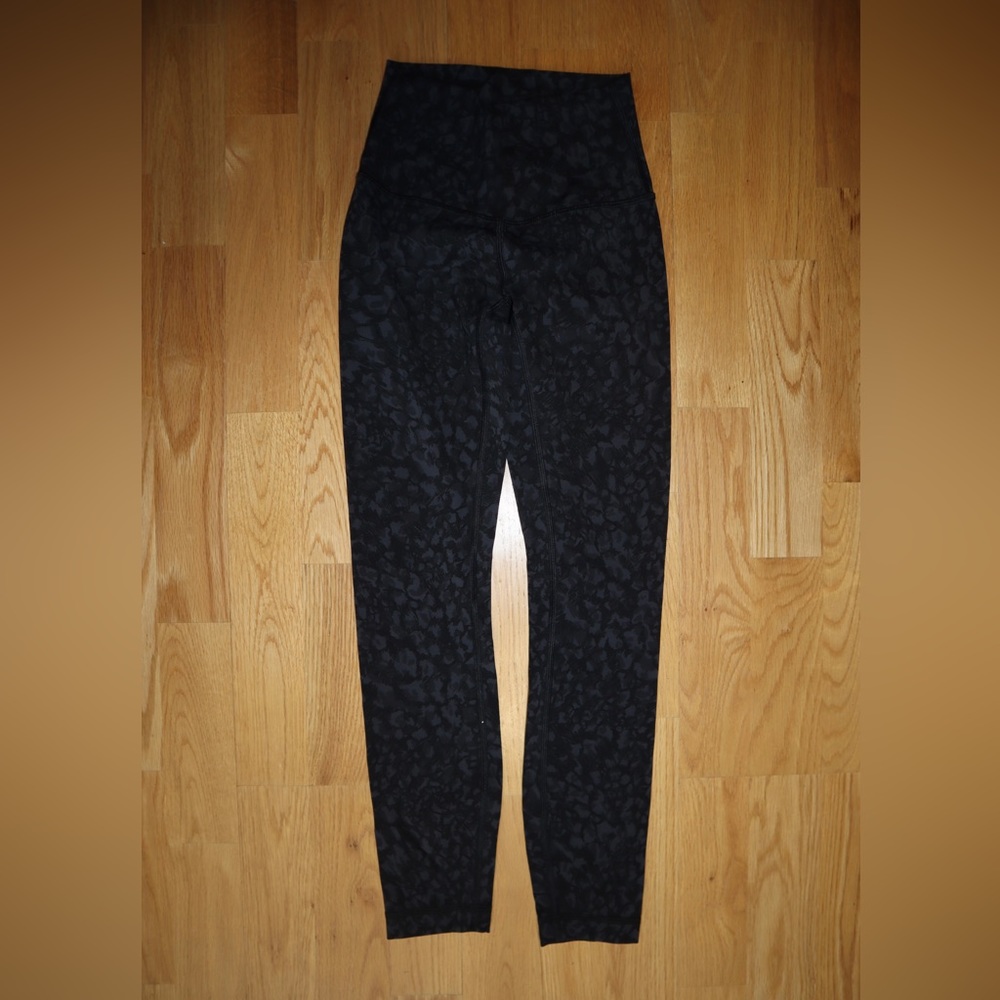Black Leopard/Camo Lululemon Wunder Under Leggings